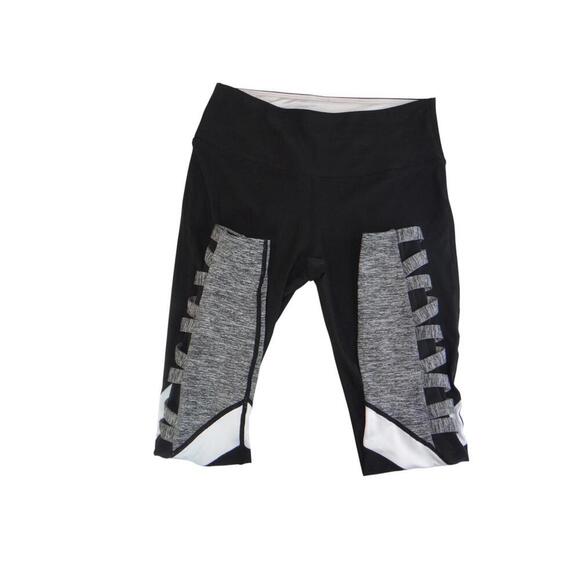 Stylish Black & Gray Athletic Leggings with Unique Side Design - Picture 4 of 8